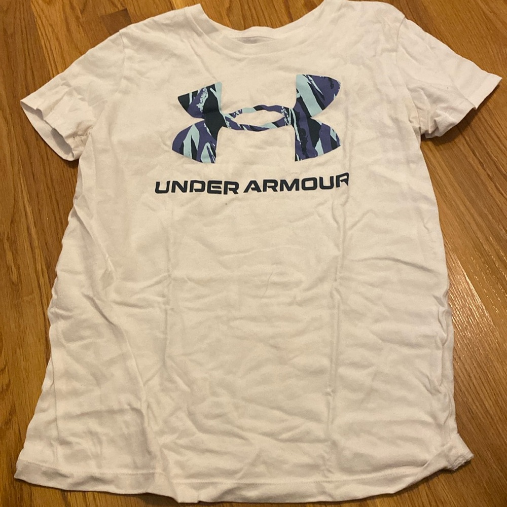 Kids under armour t-shirt